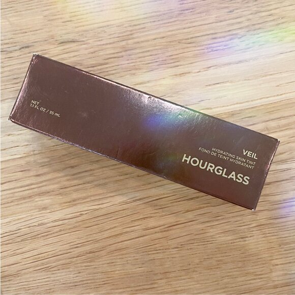 Hourglass Veil Hydrating Skin Tint Foundation - SHADE 3 - 1.1 oz / 35mL NEW - Picture 1 of 4
